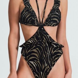 Devon Windsor Olivia Full Piece